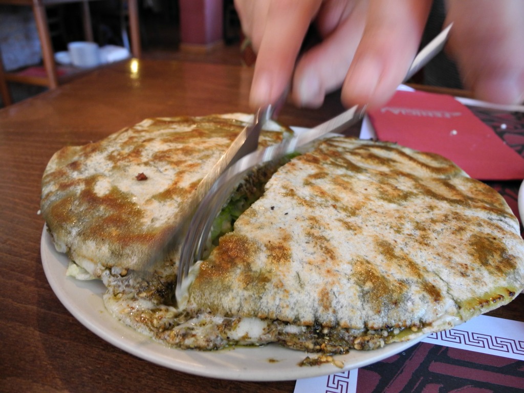 Zaatar w Jebne.