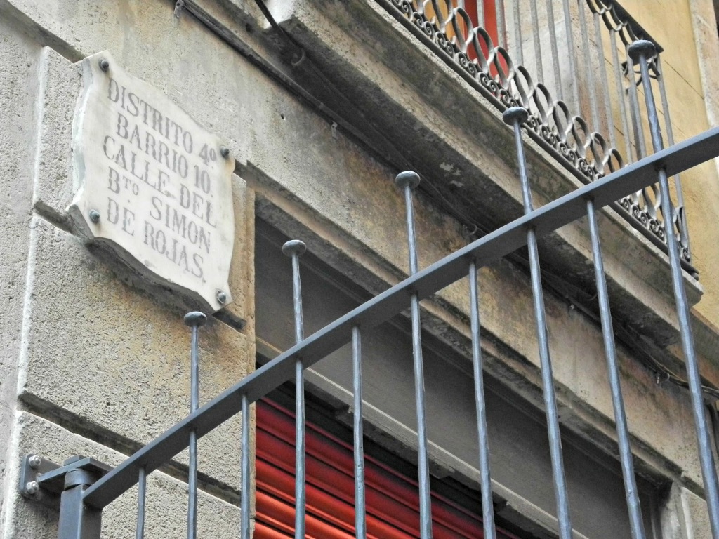 Carrer Beat Simó de Rojas.