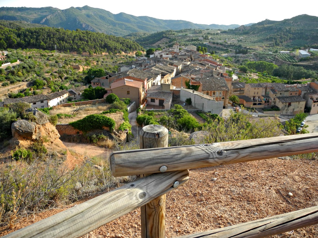 Vista de Cabacés. El Mirador.